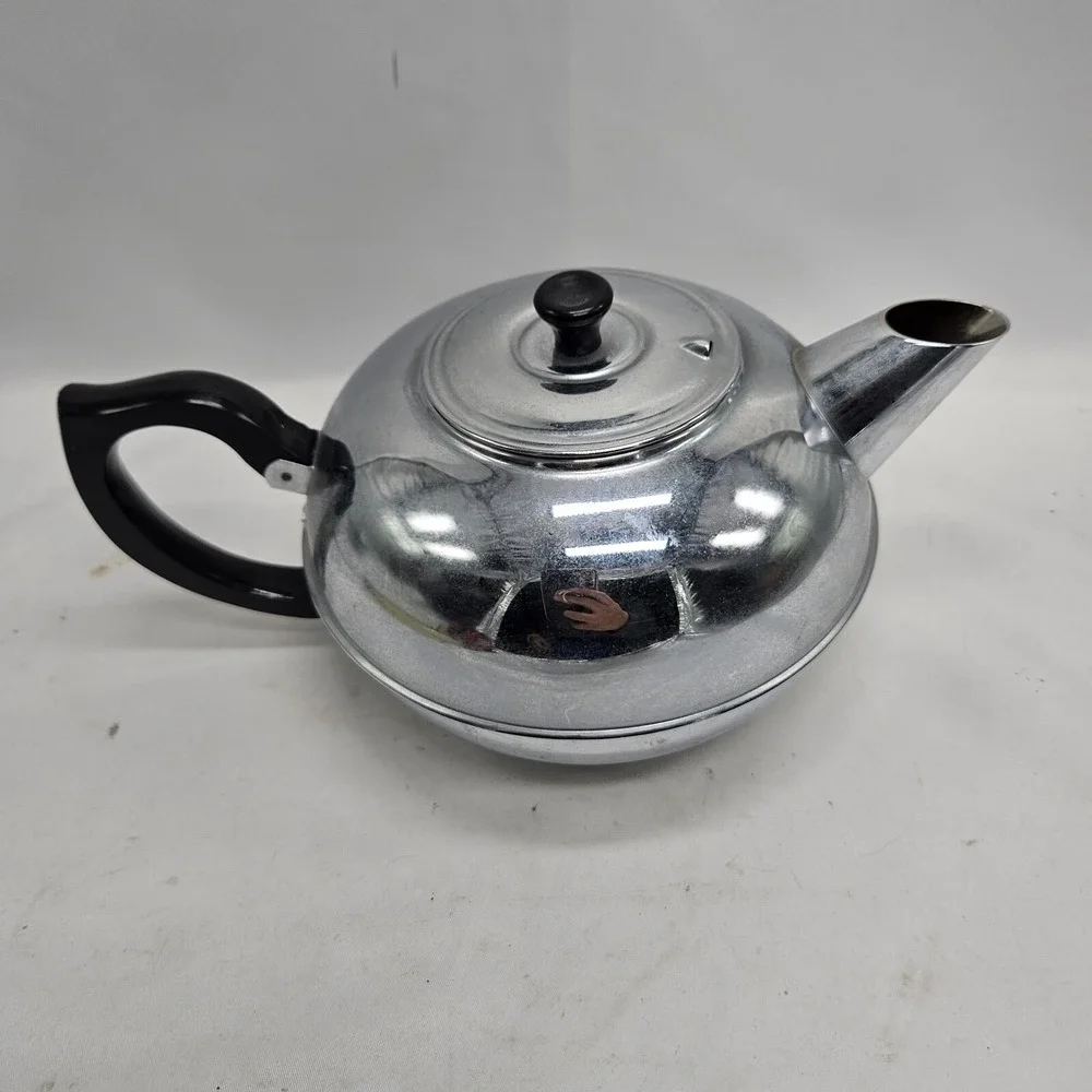 Britdis Chrome 6- cup Tea‎ Pot New Zealand....